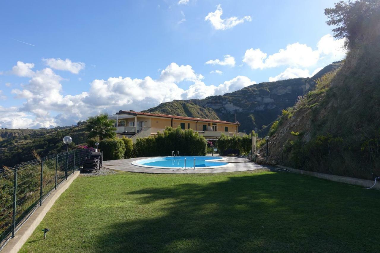 Terrazzo A9 Daire Parghelia Dış mekan fotoğraf